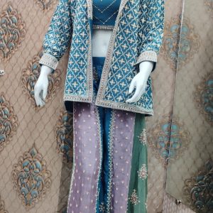 Divider with choli and collar style shrug - (Pure fabric dress)